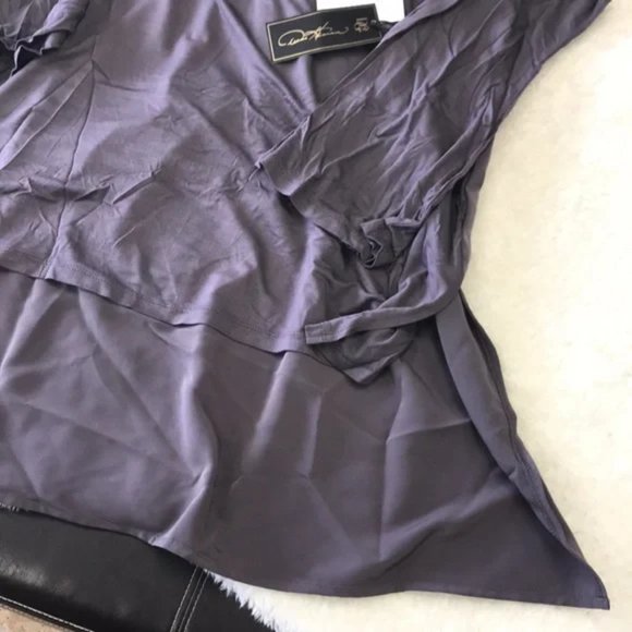 DG2 Diane Gilman Bell Sleeve Hi-Low Blouse Woven Back - Picture 3 of 7